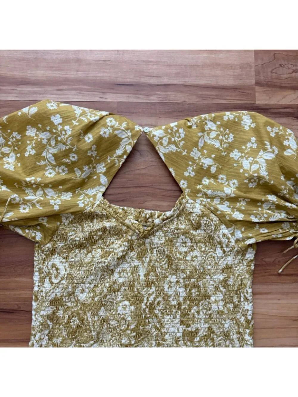 Anthropologie XL Chartreuse Yellow Seersucker Smocked Puff-Sleeve Crop Top - Picture 10 of 15